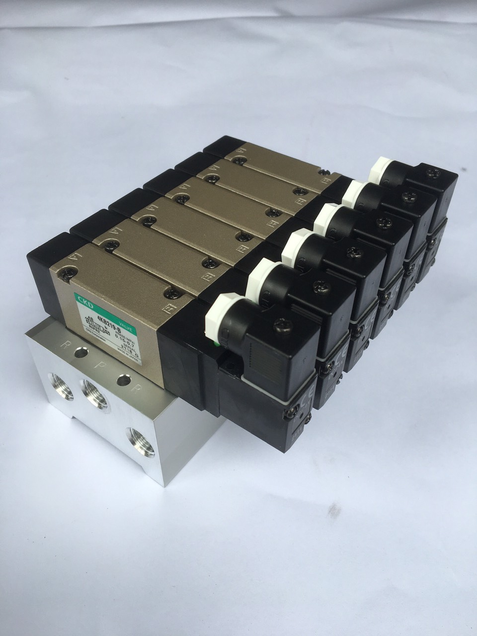 4KB219-B-3