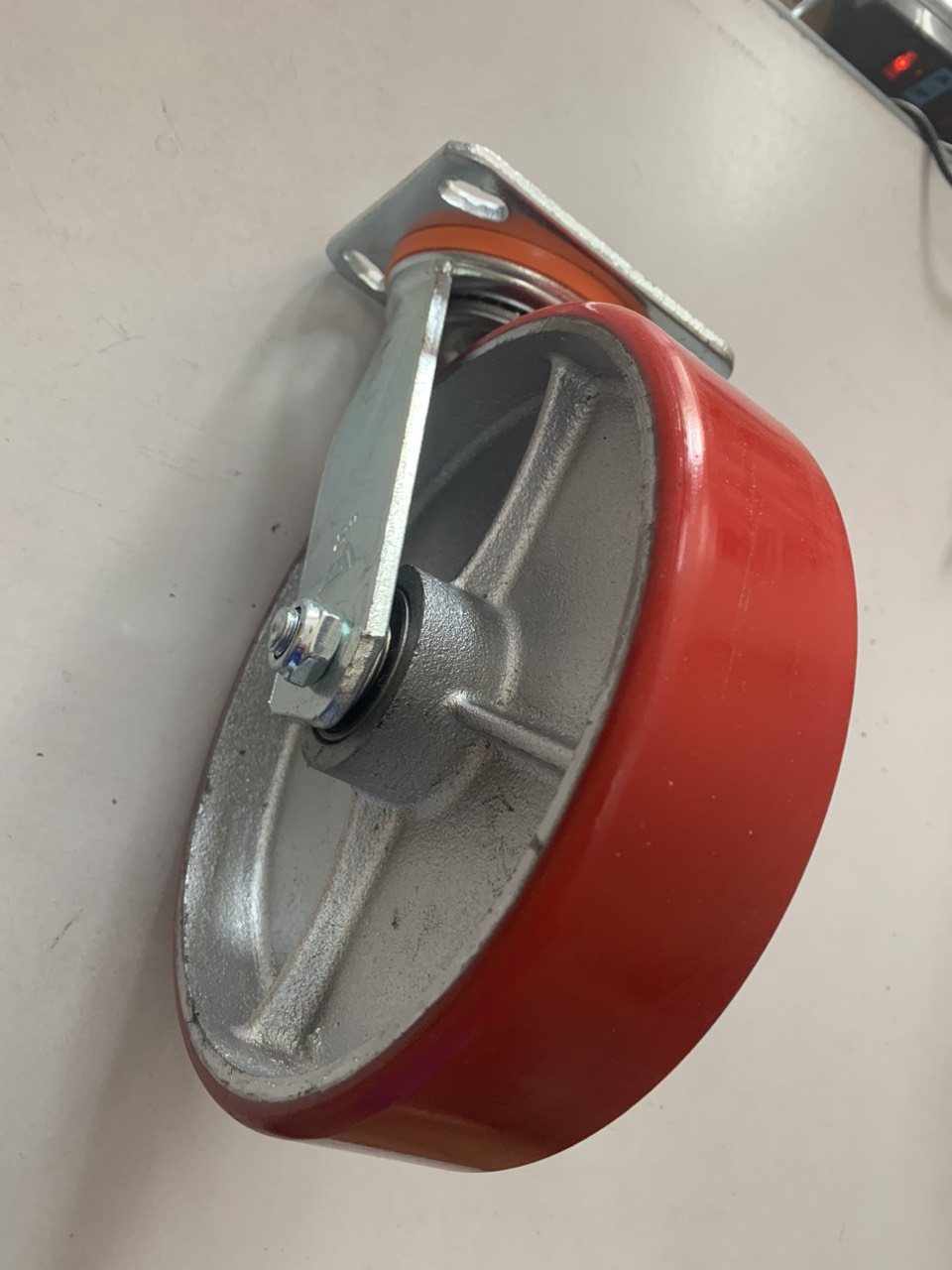 200 PU xoay-3