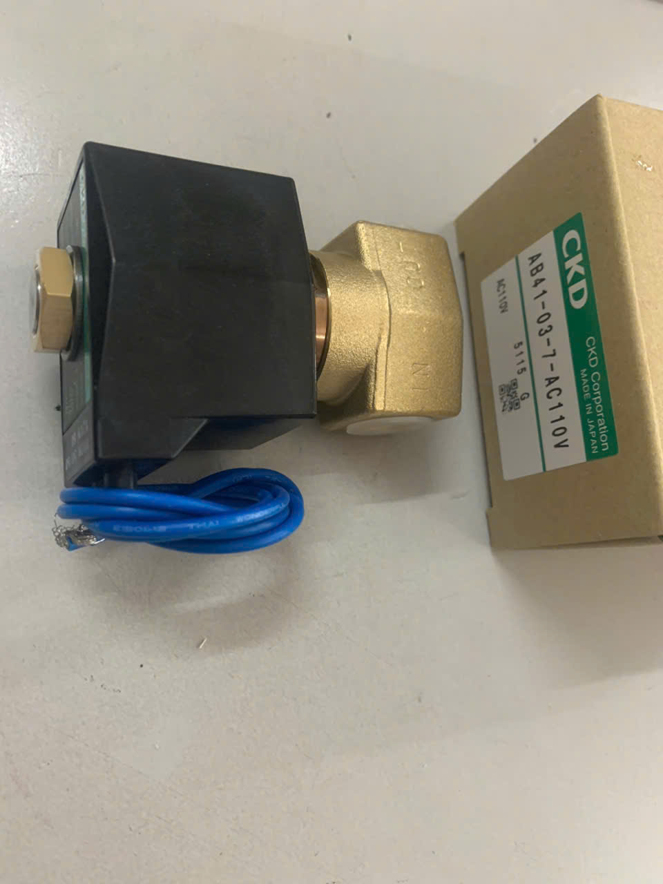 AB41-3-7-110V-3