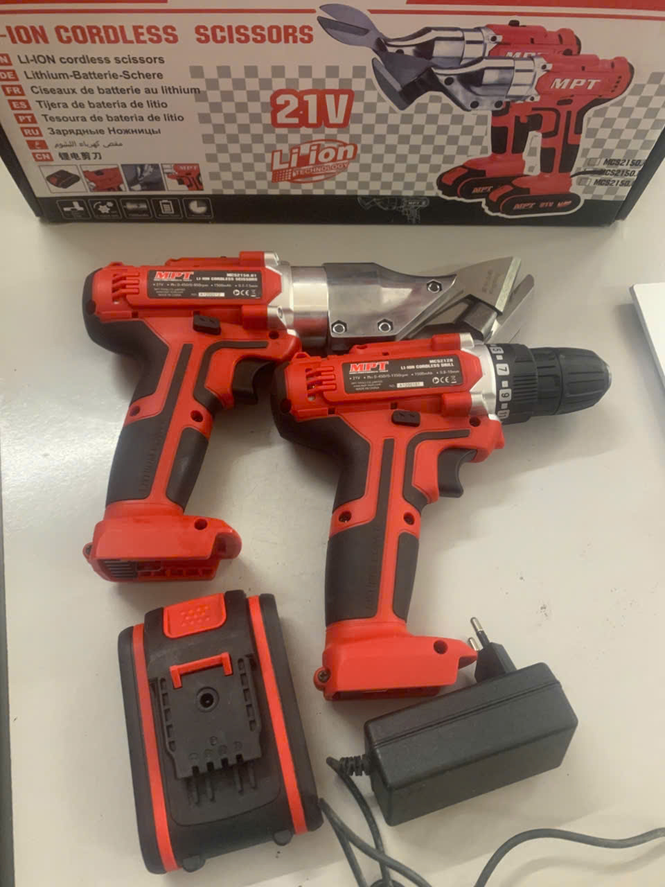 21V-4